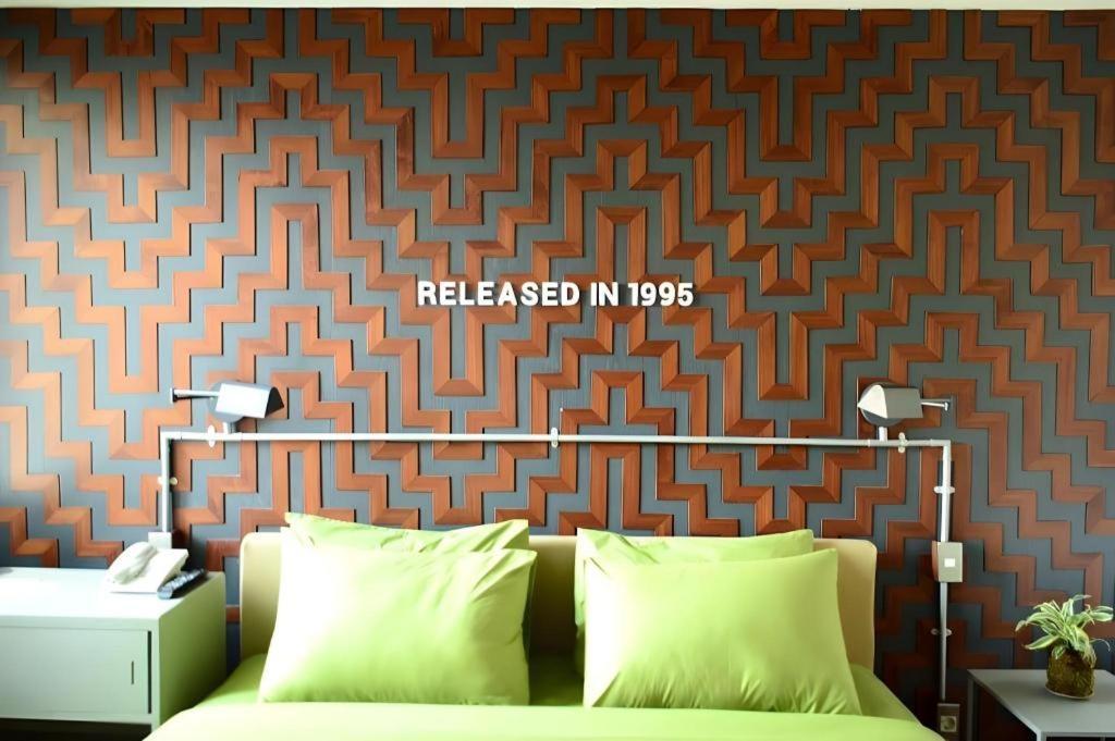 The House Tour Middletown Hotel Bandung Bagian luar foto
