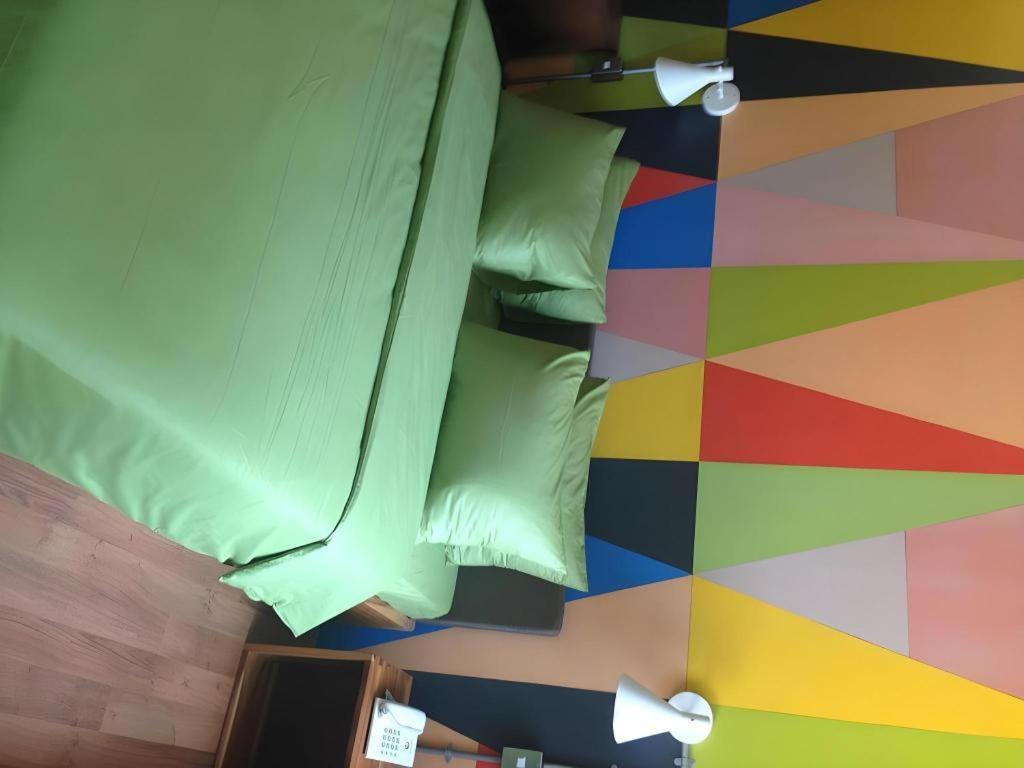 The House Tour Middletown Hotel Bandung Bagian luar foto