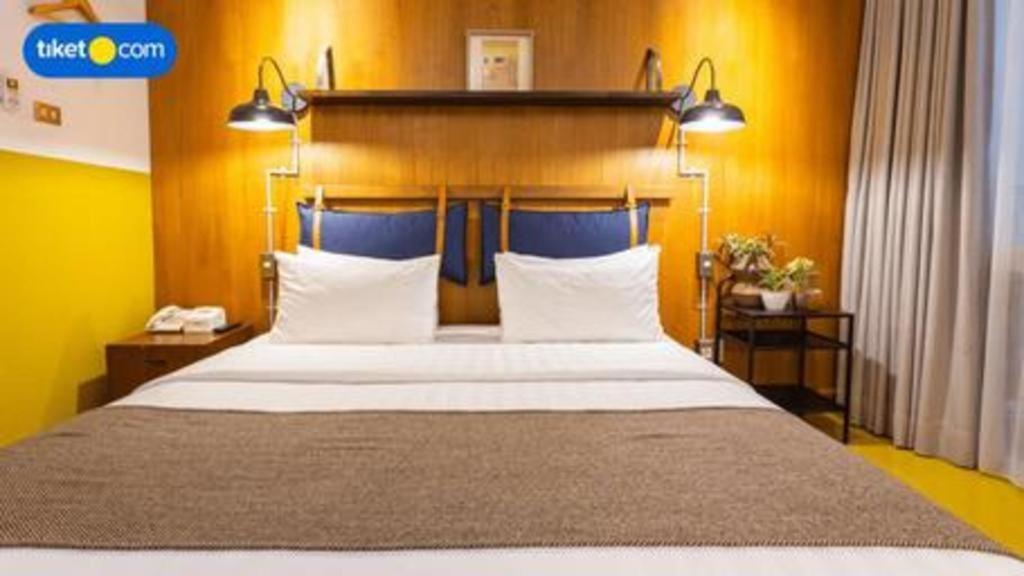 The House Tour Middletown Hotel Bandung Bagian luar foto
