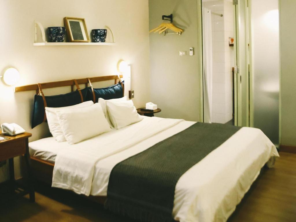 The House Tour Middletown Hotel Bandung Bagian luar foto