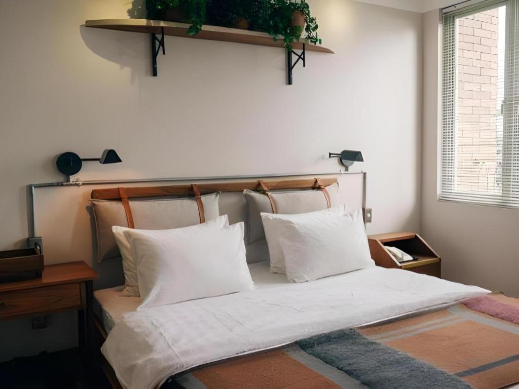 The House Tour Middletown Hotel Bandung Bagian luar foto