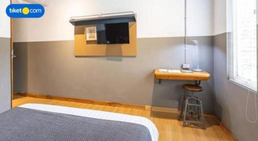 The House Tour Middletown Hotel Bandung Bagian luar foto