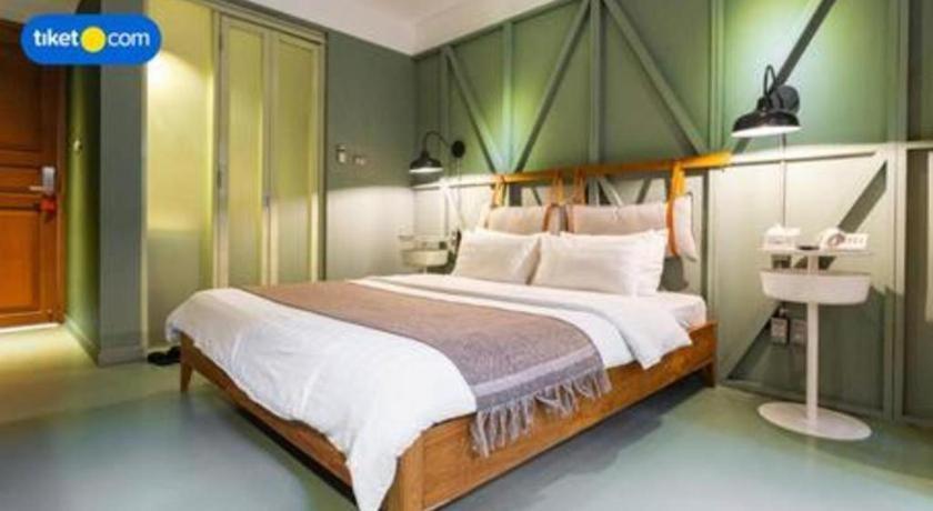 The House Tour Middletown Hotel Bandung Bagian luar foto