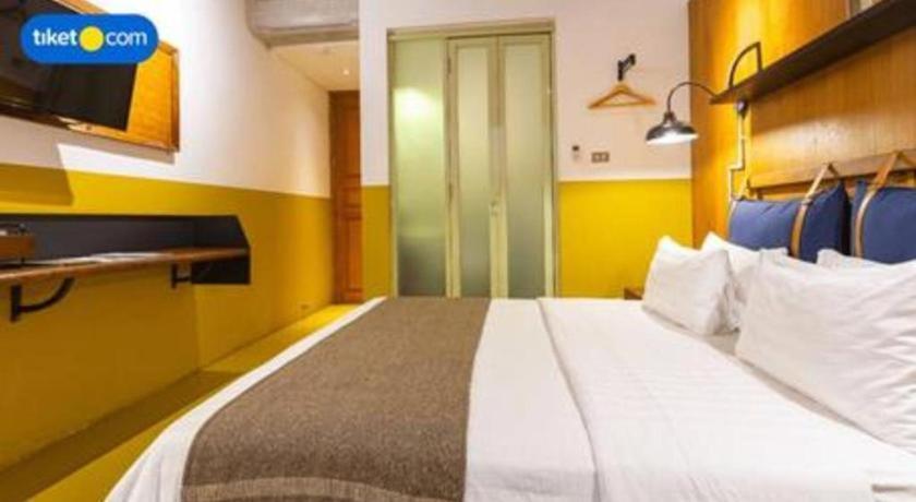 The House Tour Middletown Hotel Bandung Bagian luar foto